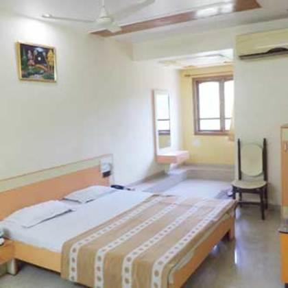 Hotel Gokul Gandhinagar Exterior photo
